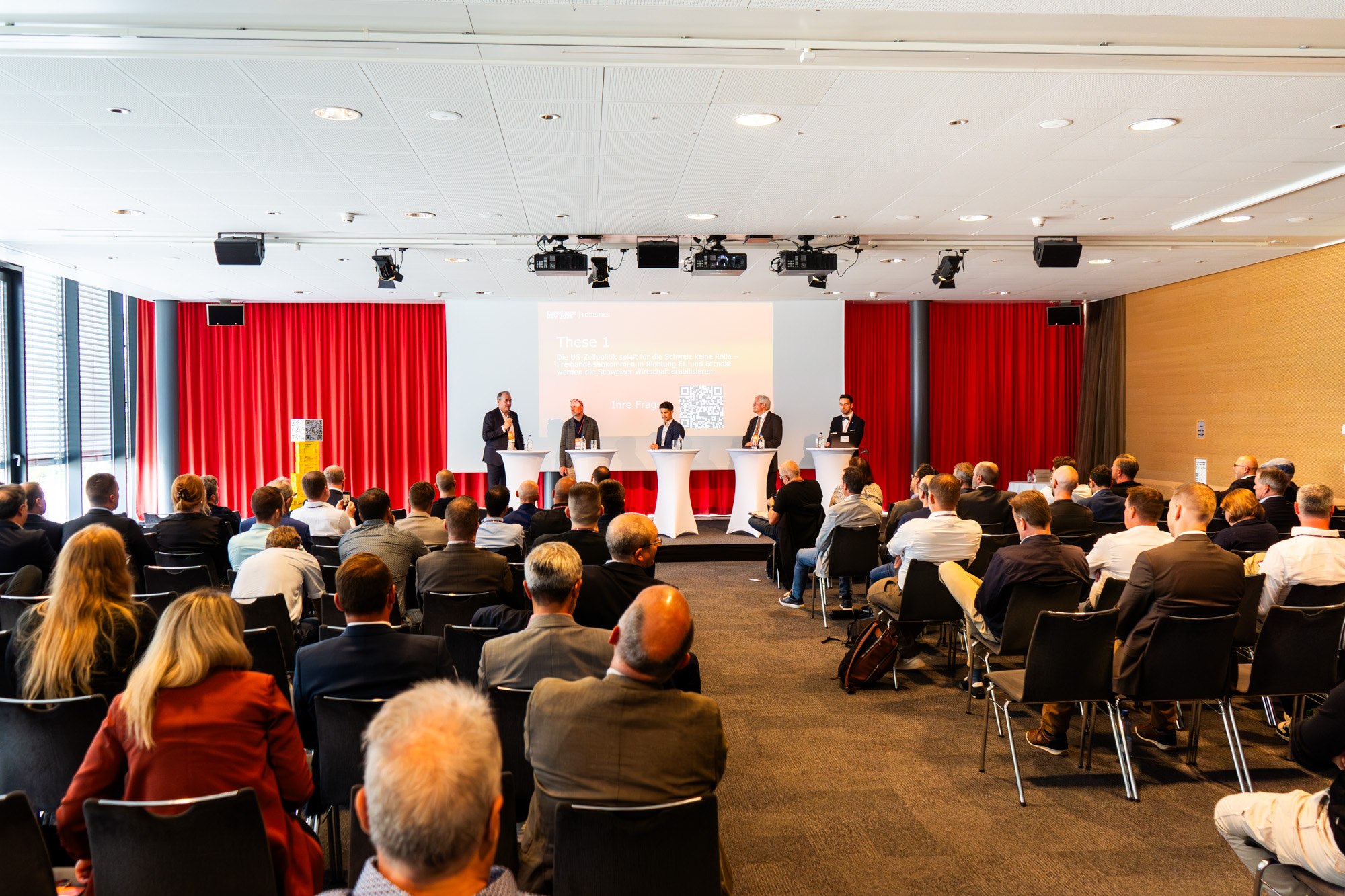 Branchensession Logistik - Diskussion auf der Bühne