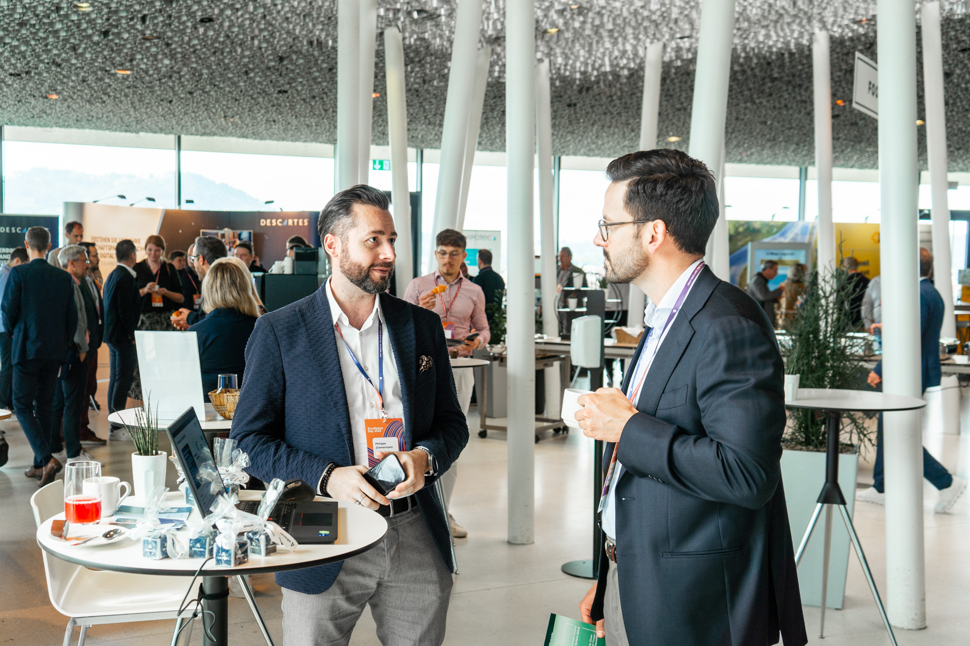 Aussteller am Excellence Day 2025 im Foyer des Kursaals